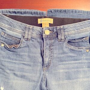 Democracy Women's Blue Jeans size 8